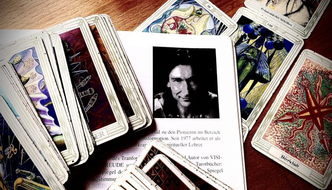 Porträt von Gerd Ziegler, Tarot-Autor und Lehrer — Begründer des Crowley-Tarot auf Deutsch